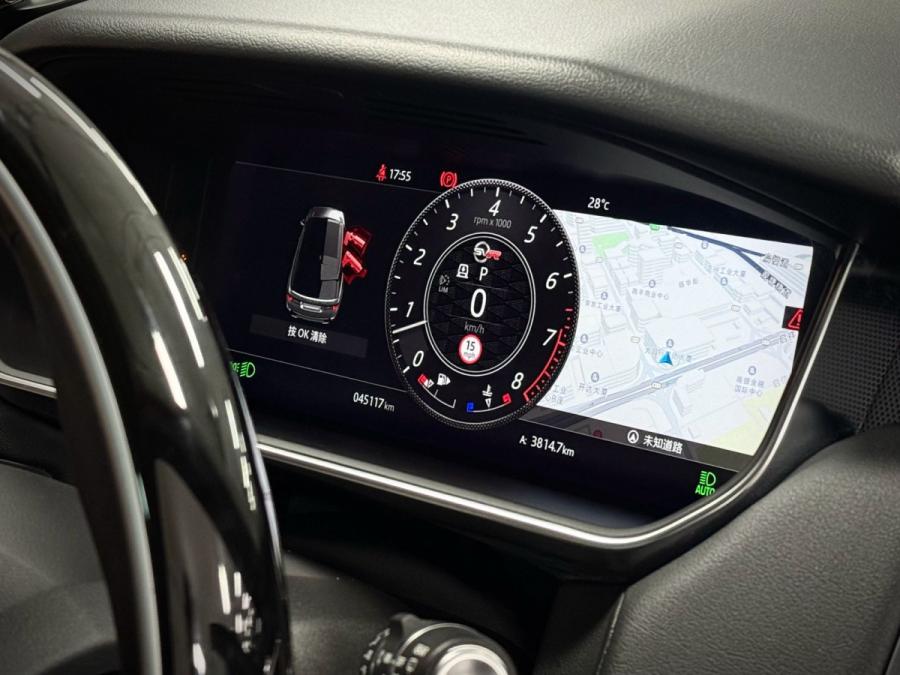RANGE ROVER SPORT P400 - Image 9